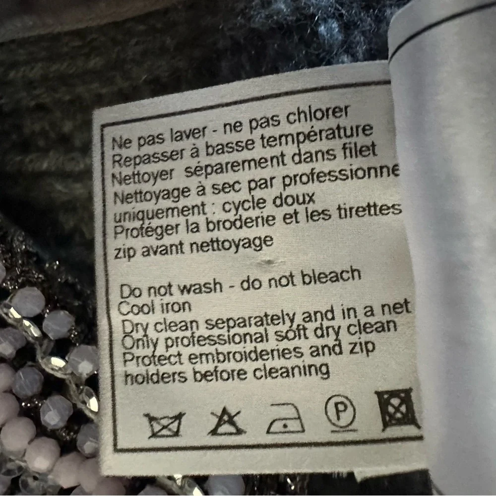 CHANEL Beaded Camellia Cashmere Apron Sweater🌸